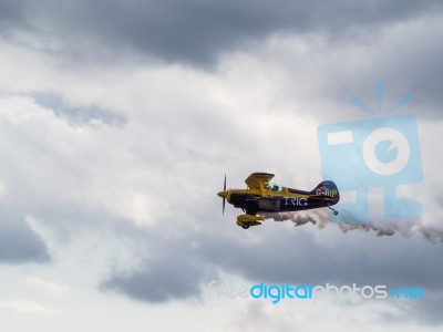 The Trig Aerobatic Team Flying Over Biggin Hill Airport Stock Photo