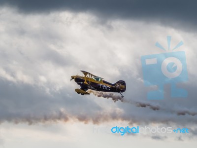 The Trig Aerobatic Team Flying Over Biggin Hill Airport Stock Photo