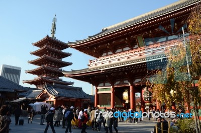Tokyo, Japan - Nov 21: The Buddhist Temple Senso-ji Is The Symbo… Stock Photo