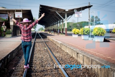 Tourists Woman Are Enjoying The Train Station Stock Photo