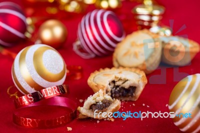 Traditional Christmas Mince Pies Stock Photo