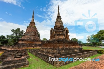 Unesco World Heritage Site Wat Sa Si In Sukhothai Stock Photo