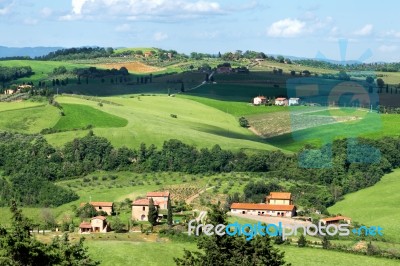 Val D'orcia, Tuscany/italy - May 17 : Farm In Val D'orcia Tuscan… Stock Photo