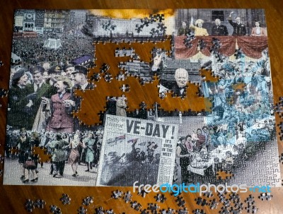 Ve  Day Celebration Jigsaw Puzzle At Michelham Priory Stock Photo