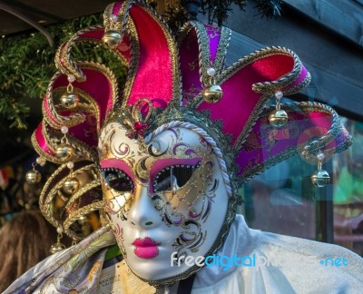 Venetian Mask For Sale At Winter Wonderland In Hyde Park Stock Photo