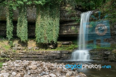 View Of Askrigg Waterfall In The Yorkshire Dales National Park Stock Photo