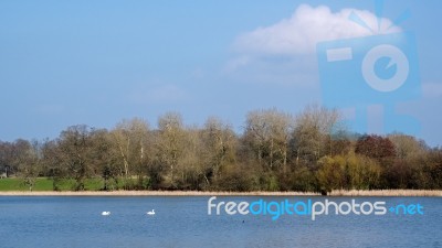 View Of Kneppmill Lake On A Sunny Spring Day Stock Photo