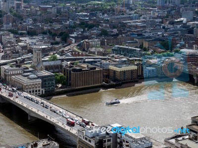 View Of London Bridge And Buildings On The Southbank Of The Tham… Stock Photo