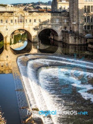 View Of Pulteney Bridge And Weir In Bath Stock Photo