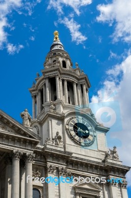 View Of St Paul's Cathedral Stock Photo