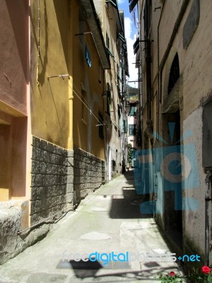 View Of The Alleys Of The Village Of Riomaggiore D Stock Photo