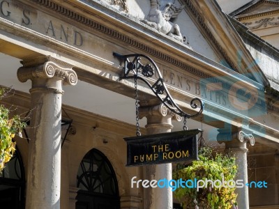 View Of The Entrance To The Pump Room In Bath Stock Photo