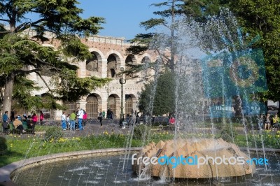View Of The  Fountain  In Front Of The Arena In Verona Stock Photo