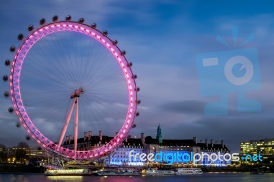 View Of The London Eye At Night Stock Photo