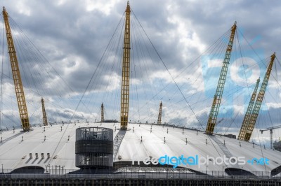 View Of The O2 Building From The River Thames Stock Photo