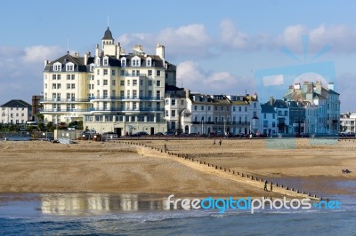 View Of The Queen's Hotel In Eastbourne Stock Photo