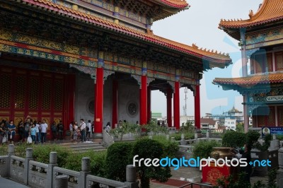 Wat Leng-noei-yi 2, The Largest Chinese Buddhist Temple In Thail… Stock Photo