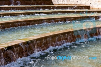 Water Feature In Alnwick Castle Gardens Stock Photo