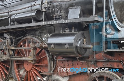 Wheels Of Steam Locomotive Stock Photo