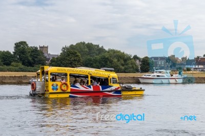 Windsor, Maidenhead & Windsor/uk - July 22 : Amphibious Vehicle Stock Photo