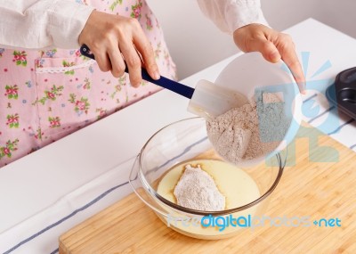 Woman Baking Healthy Muffin With Flour Mixed Ground Flaxseed Stock Photo