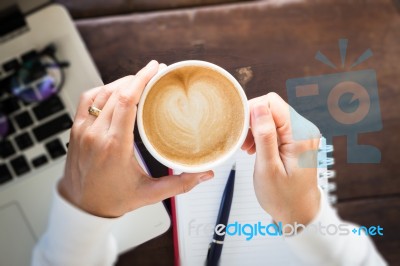 Woman Serve The Internet At Coffee Shop Stock Photo