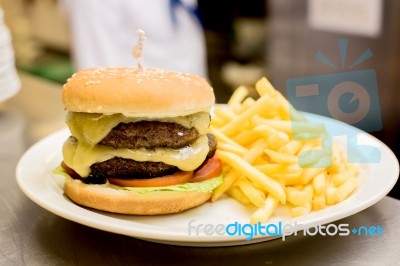 Yummy ! Fresh Bagel Sandwich On Plate Stock Photo