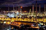 Oil Indutry Refinery In Petrochemical Plant At Sunset Stock Photo